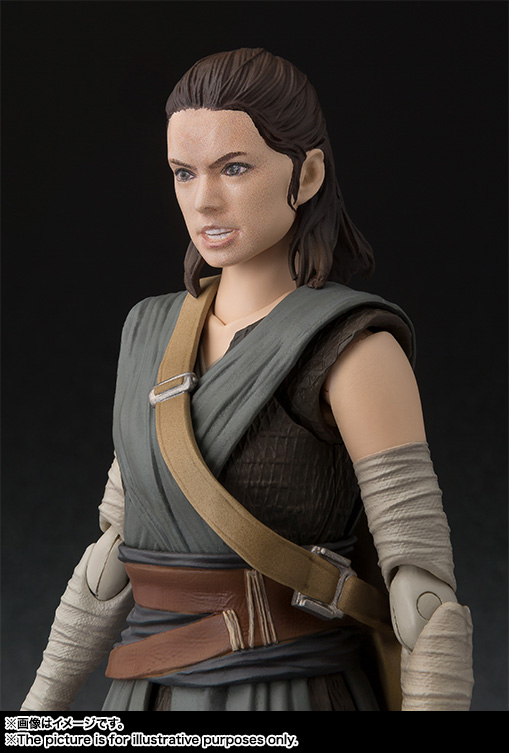 Bandai-SH-Figuarts-Star-Wars-The-Last-Jedi-Rey-Promo-08.jpg