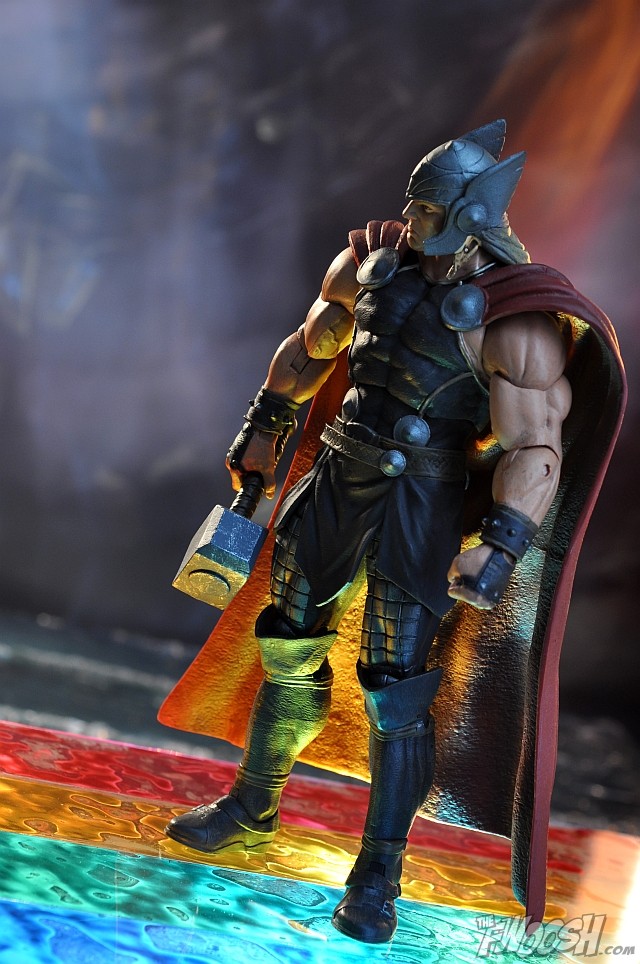 Diamond Select Toys: Marvel Select Mighty Thor