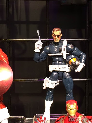 Toy Fair ’16: Captain America Legends Civil War