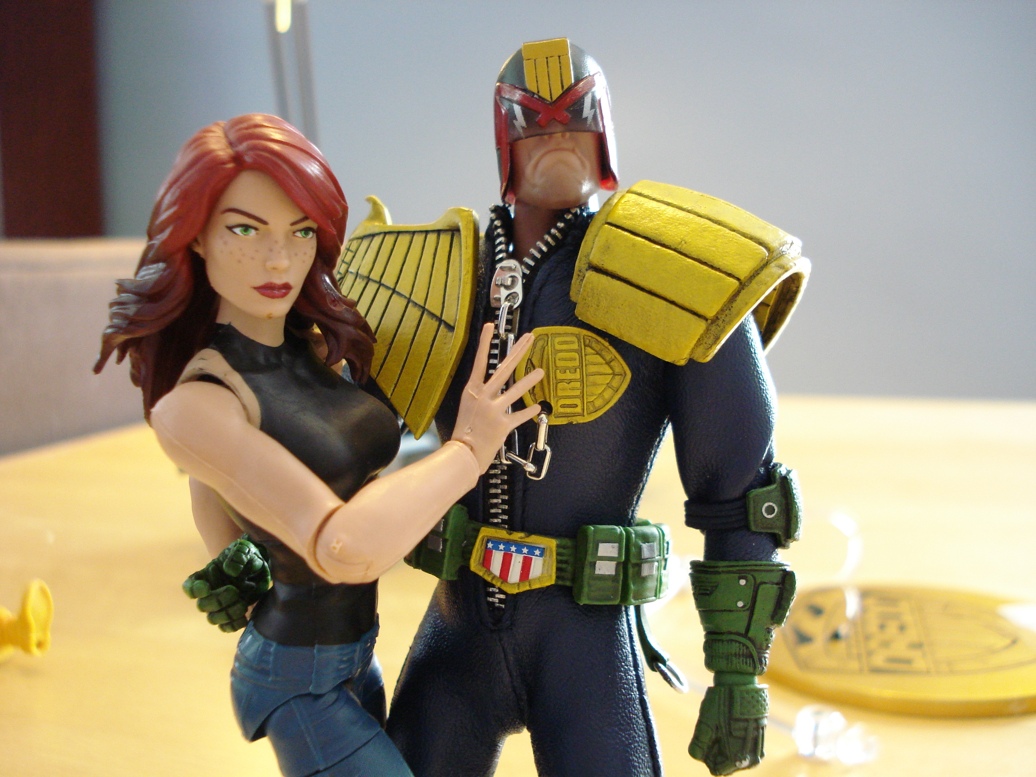 Mezco: One:12 Collective Judge Dredd and Lawmaster