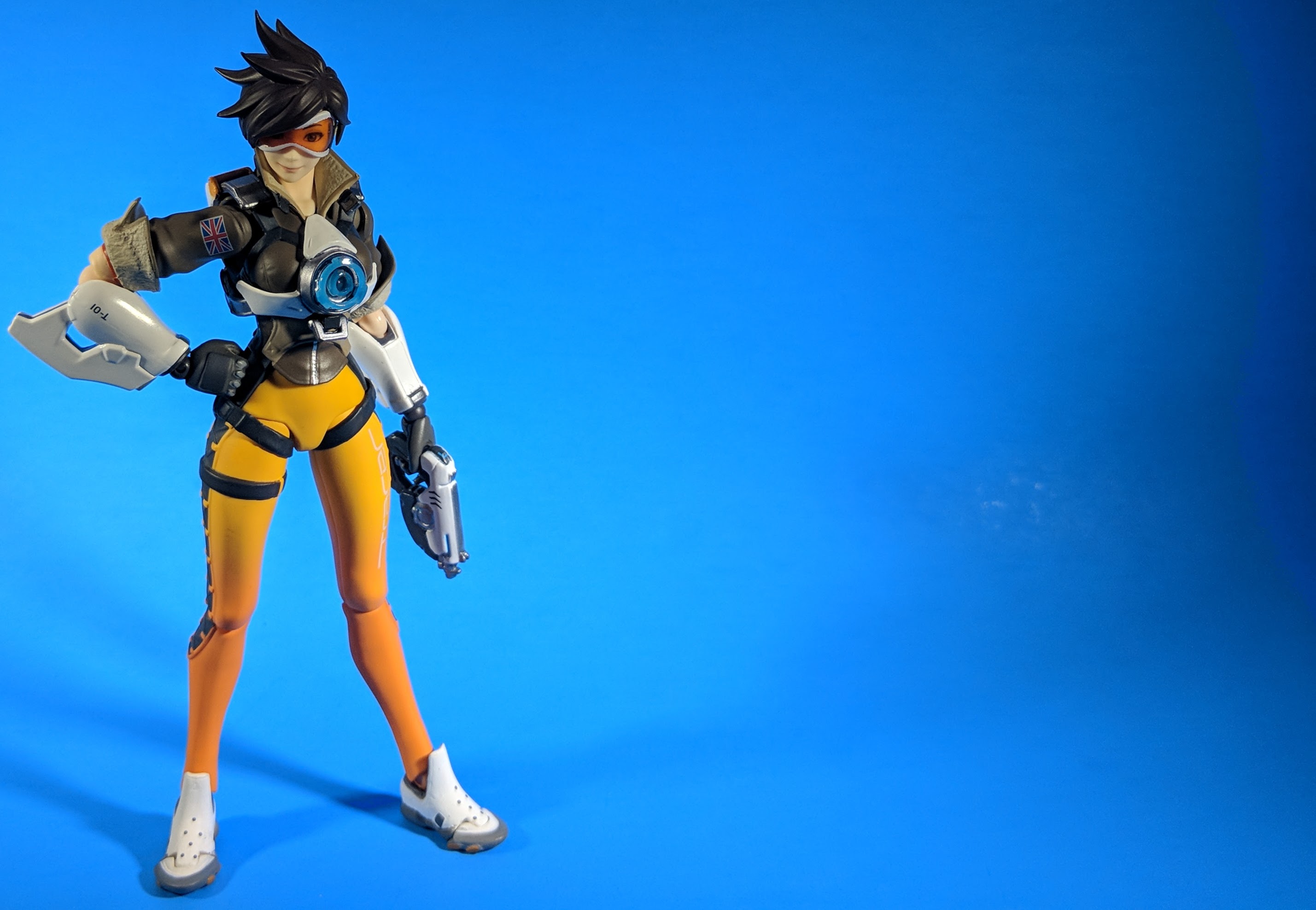 Overwatch Tracer 12-Inch Statue