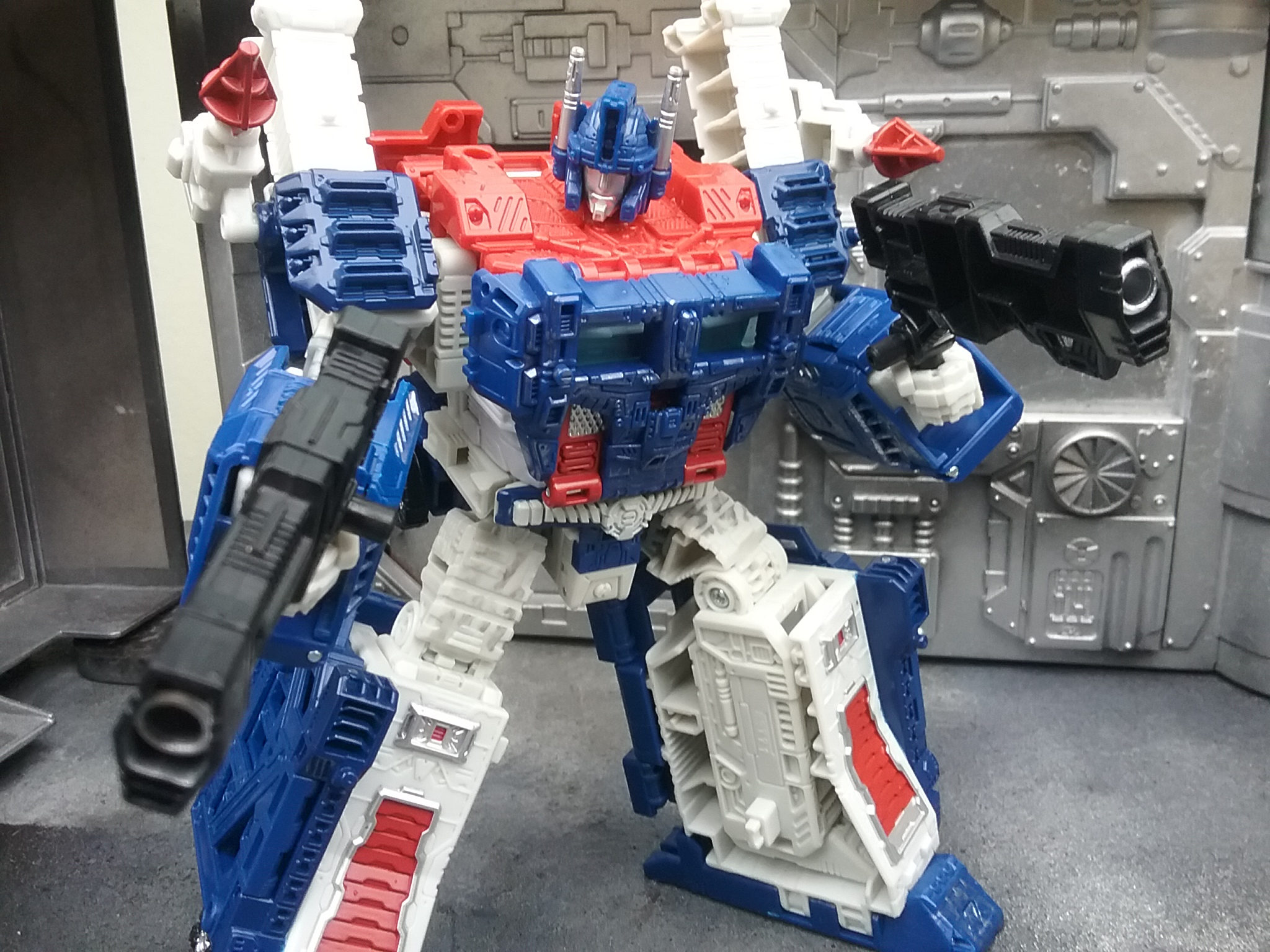 Transformers Siege OPTIMUS PRIME Voyager Wfc Missing Weapons 