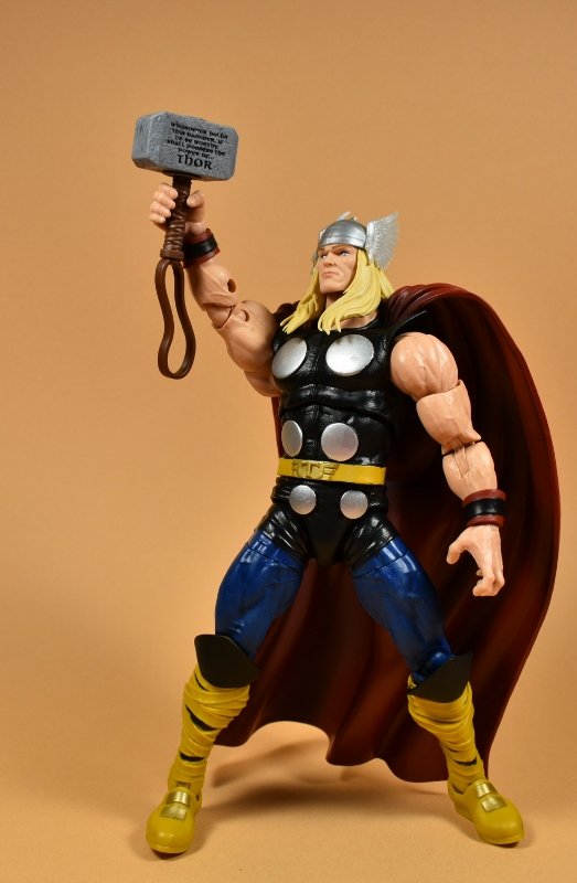 Hasbro: Marvel Legends 80th Anniversary Thor Review – Fwoosh