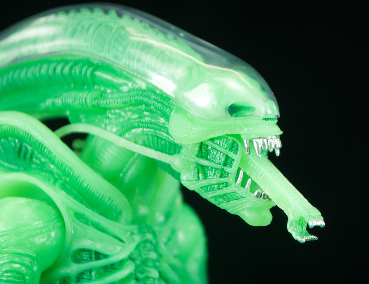NECA-Alien-Ultimate-2020-Convention-Exclusive-Xenomorph-Review-tongue