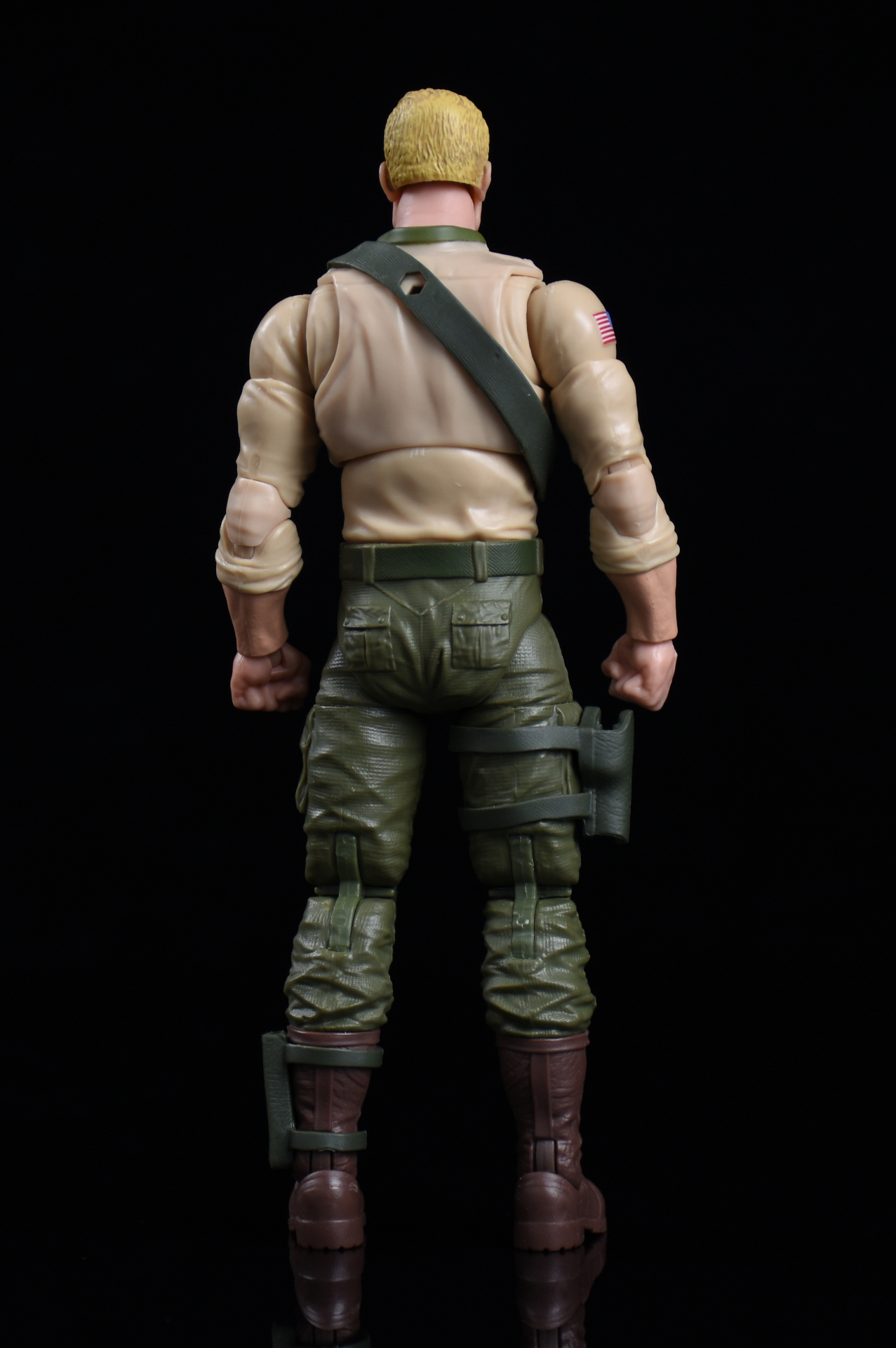 G.I. Joe Classified Retro Duke (22)